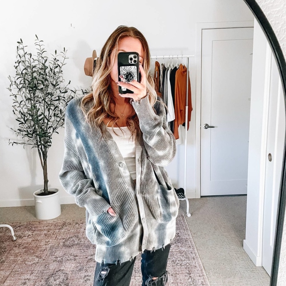 Young Fabulous and Broke Cardigan med / large